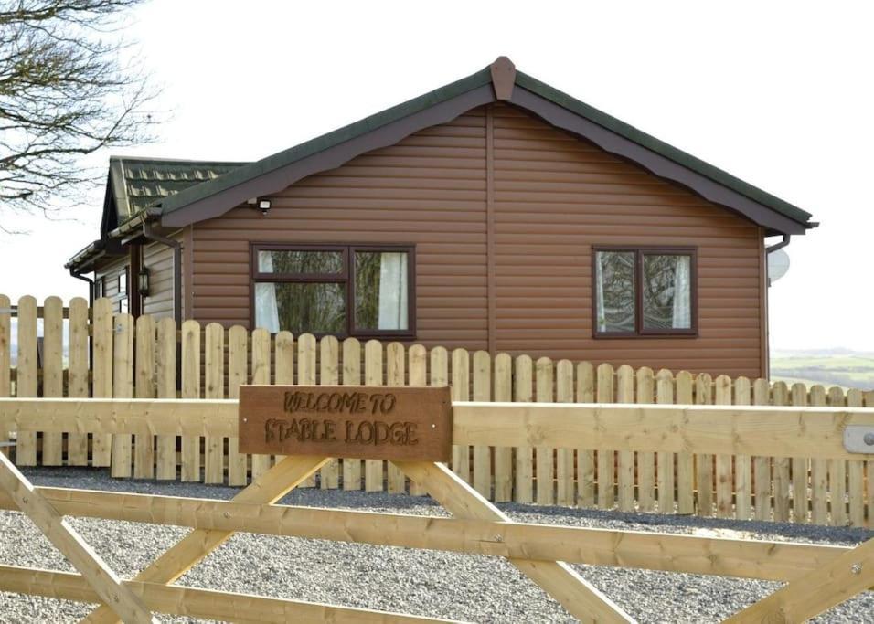 قلعة دوغلاس Lochhill Stable Lodge المظهر الخارجي الصورة