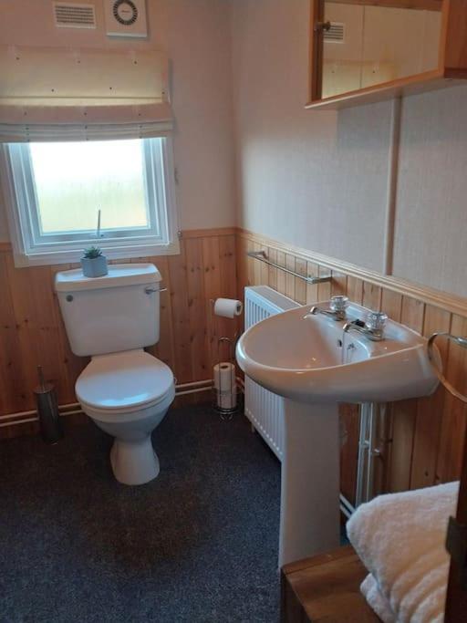 قلعة دوغلاس Lochhill Stable Lodge المظهر الخارجي الصورة